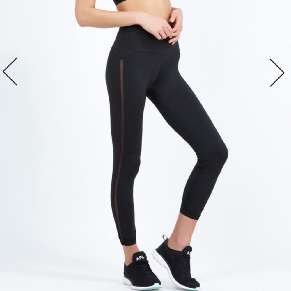 Heroine Sport Mesh Crop Capris Black Leggings XS